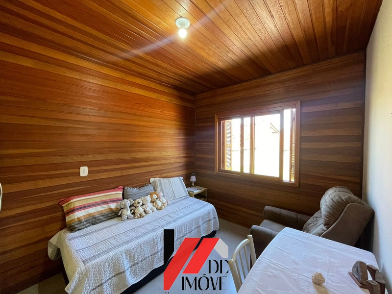 CHALÉ DE MADEIRA A VENDA EM CAPÃO DA CANOA: 8ª foto da galeria de imagens do imóvel