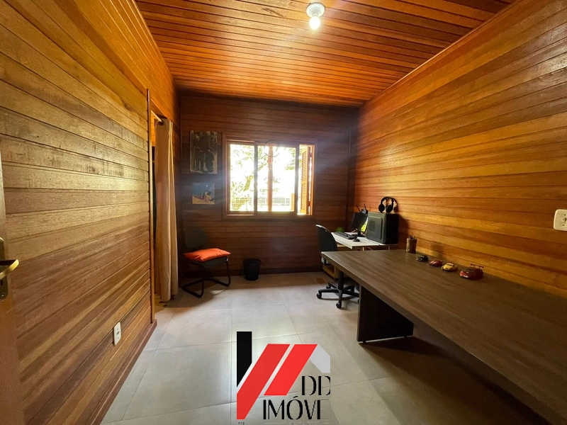 CHALÉ DE MADEIRA A VENDA EM CAPÃO DA CANOA: 9ª foto da galeria de imagens do imóvel