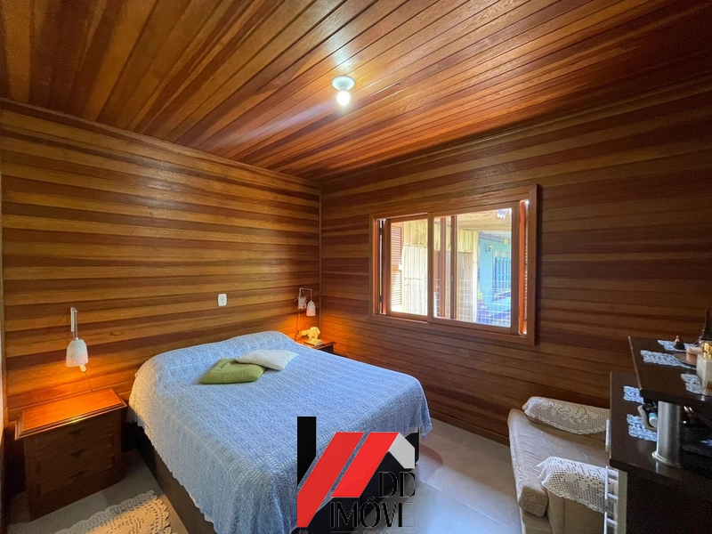 CHALÉ DE MADEIRA A VENDA EM CAPÃO DA CANOA: 7ª foto da galeria de imagens do imóvel