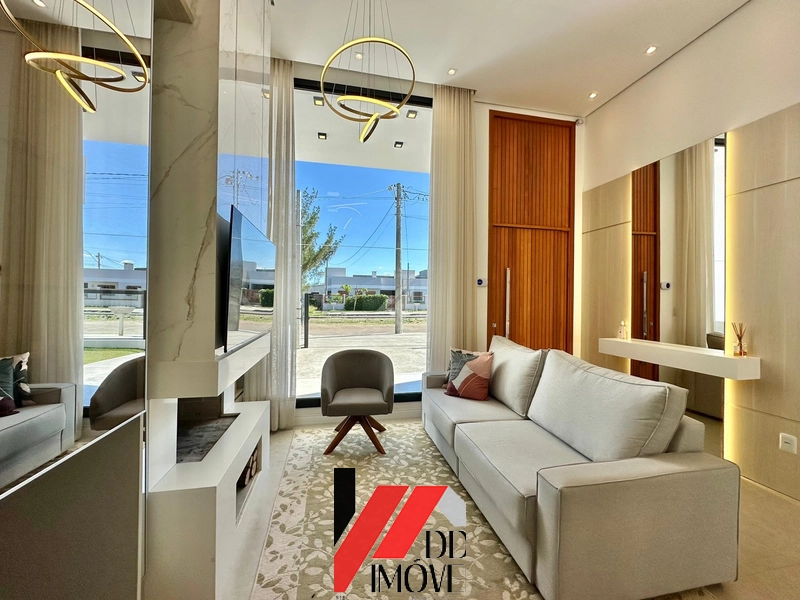 CASA PERTINHO DO MAR EM CAPÃO DA CANOA: 2ª foto da galeria de imagens do imóvel