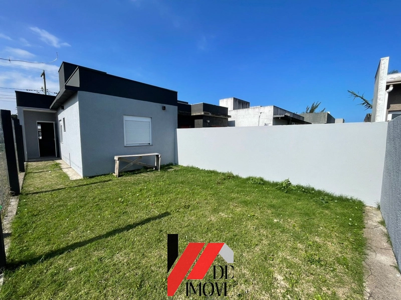 CASA DE FRENTE PARA AVENIDA PRINCIPAL DO BAIRRO: 4ª foto da galeria de imagens do imóvel