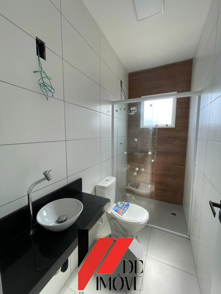 CASA DE FRENTE PARA AVENIDA PRINCIPAL DO BAIRRO: 9ª foto da galeria de imagens do imóvel