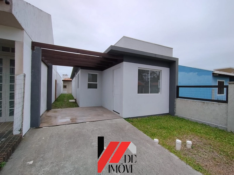 CASA COM 1 DORMITORIO E 1 SUITE