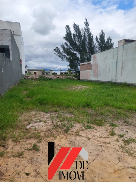 TERRENO ATERRADO: 1ª foto da galeria de imagens do imóvel