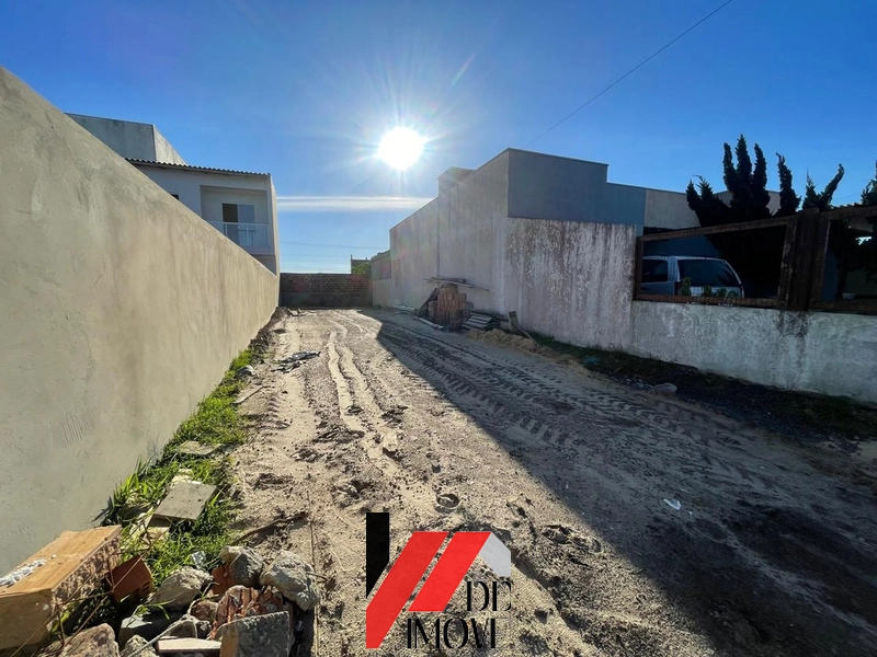 TERRENO ATERRADO: 1ª foto da galeria de imagens do imóvel