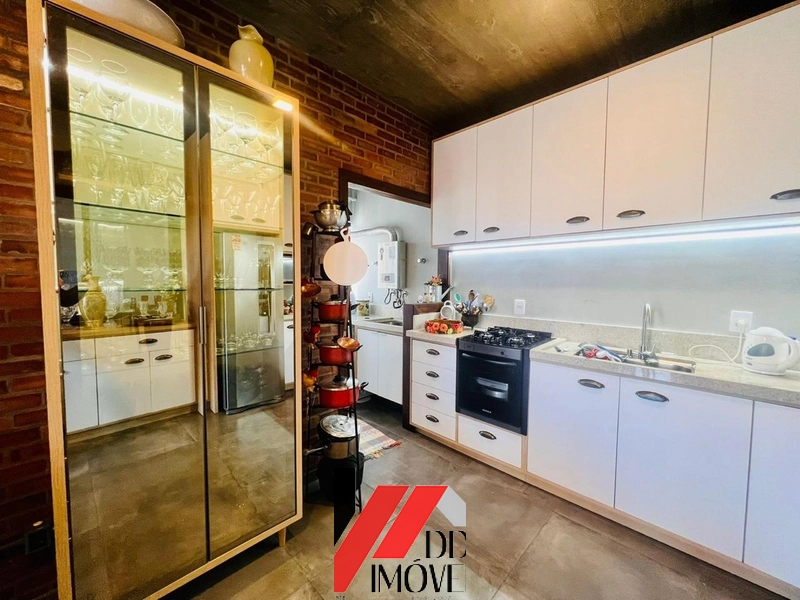 CASA UMA QUADRA BEIRA MAR: 13ª foto da galeria de imagens do imóvel