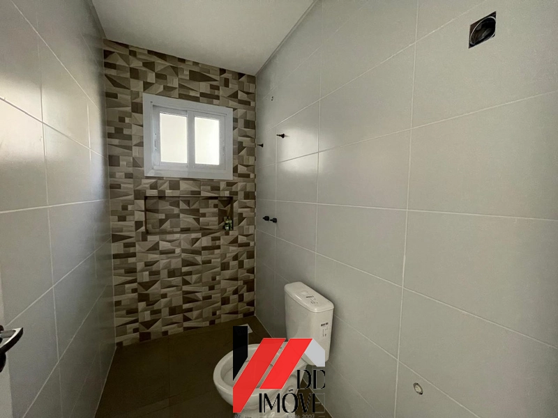 CASA MUITO BEM LOCALIZADA: 3ª foto da galeria de imagens do imóvel