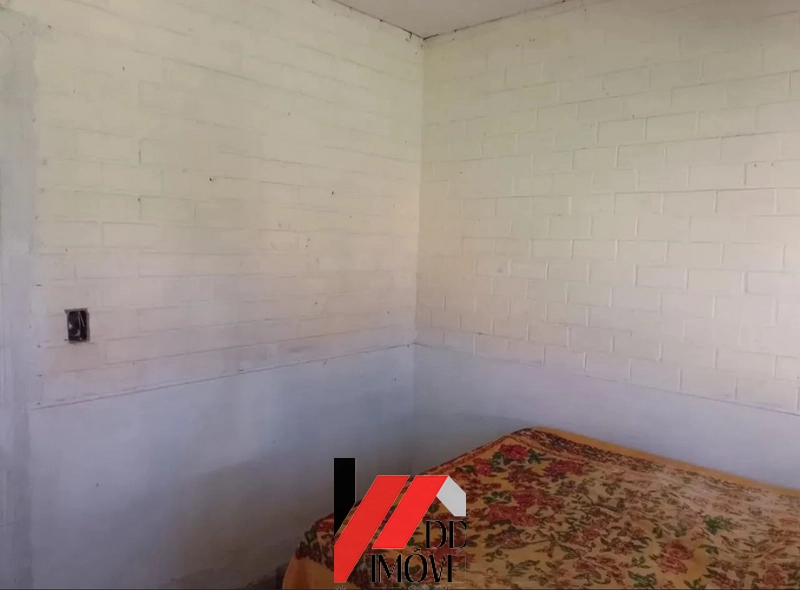 CASA EM TERRENO AMPLO PRÓXIMO AO MAR: 5ª foto da galeria de imagens do imóvel