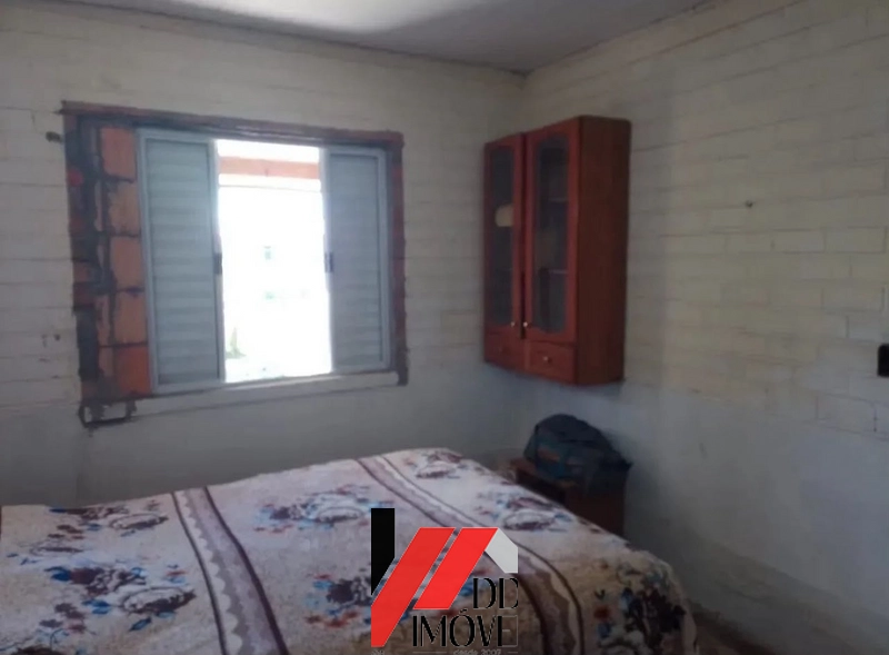 CASA EM TERRENO AMPLO PRÓXIMO AO MAR: 8ª foto da galeria de imagens do imóvel
