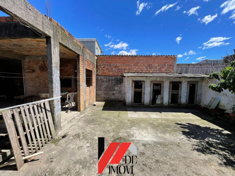 Casa em terreno inteiro em Capão da Canoa: 3ª foto da galeria de imagens do imóvel