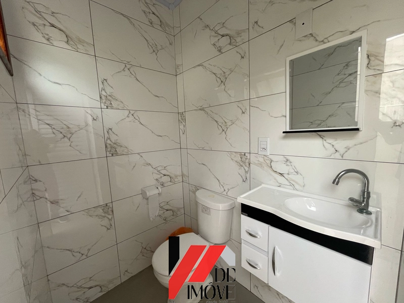 CASA A 2 QUADRAS DO MAR COM TERRENO AMPLO!: 14ª foto da galeria de imagens do imóvel