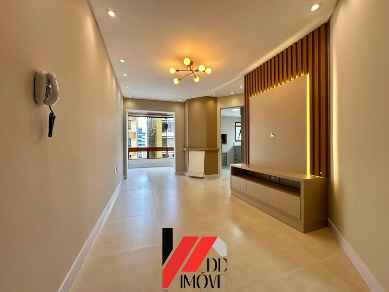 APARTAMENTO À VENDA! NO CORAÇÃO DA CIDADE!! TODO REFORMADO: 2ª foto da galeria de imagens do imóvel