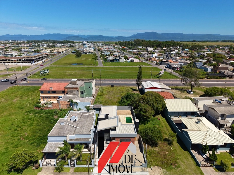 Casa pertinho do mar estilo Rústico & Moderno: 2ª foto da galeria de imagens do imóvel