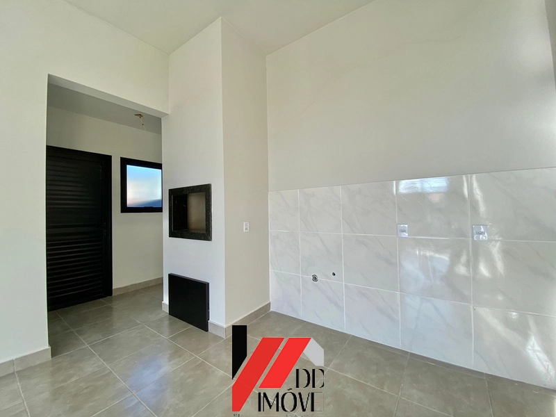 CASA A VENDA COM PÉ DIREITO DUPLO: 5ª foto da galeria de imagens do imóvel