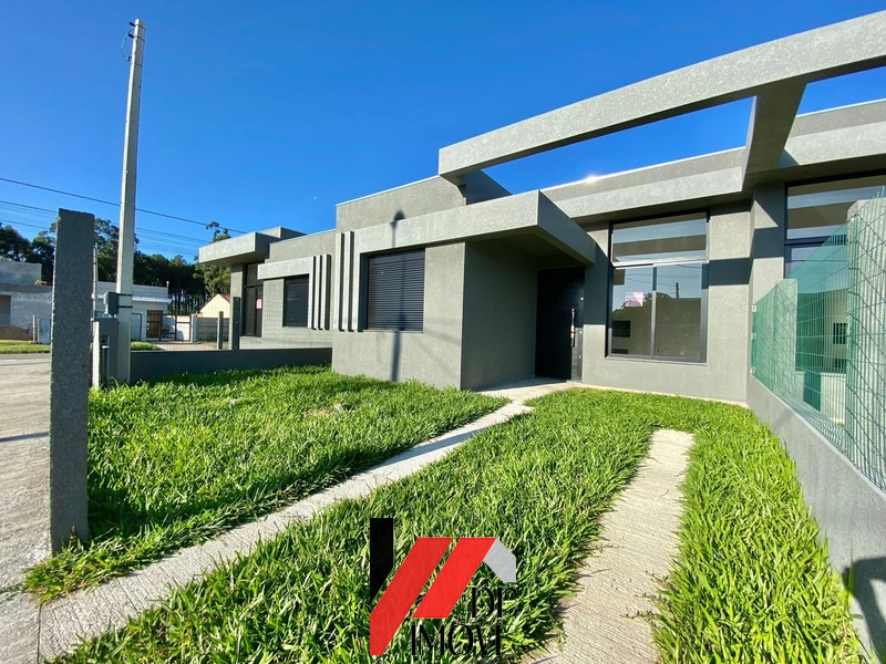 CASA A VENDA COM PÉ DIREITO DUPLO: 1ª foto da galeria de imagens do imóvel