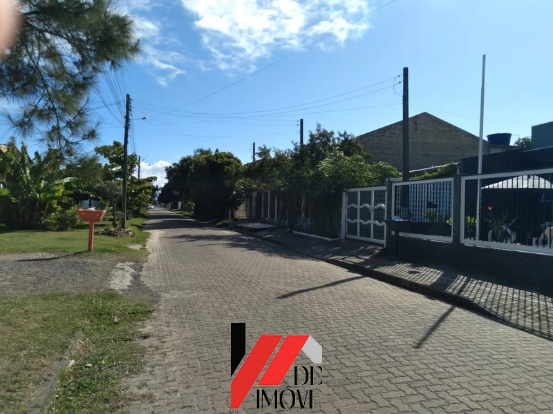 CASA A VENDA A UMA QUADRA DA PRAIA: 6ª foto da galeria de imagens do imóvel