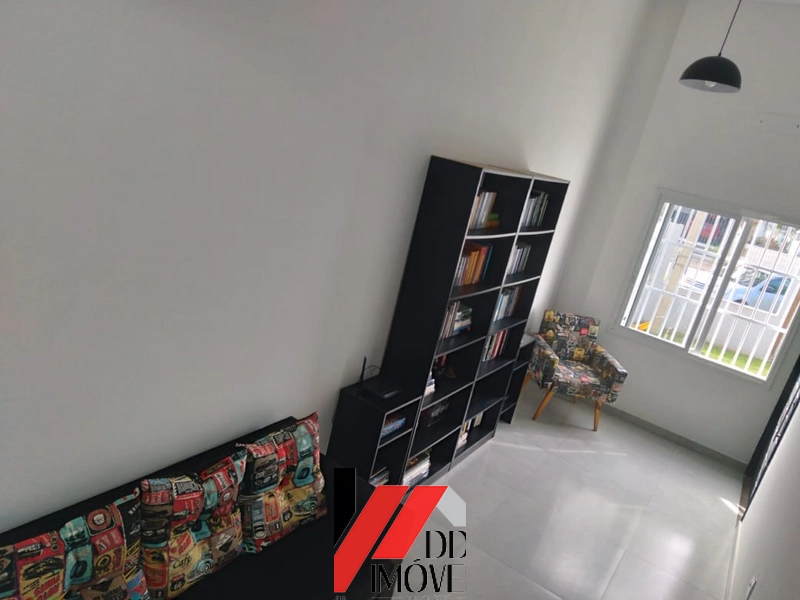 CASA A VENDA A UMA QUADRA DA PRAIA: 5ª foto da galeria de imagens do imóvel