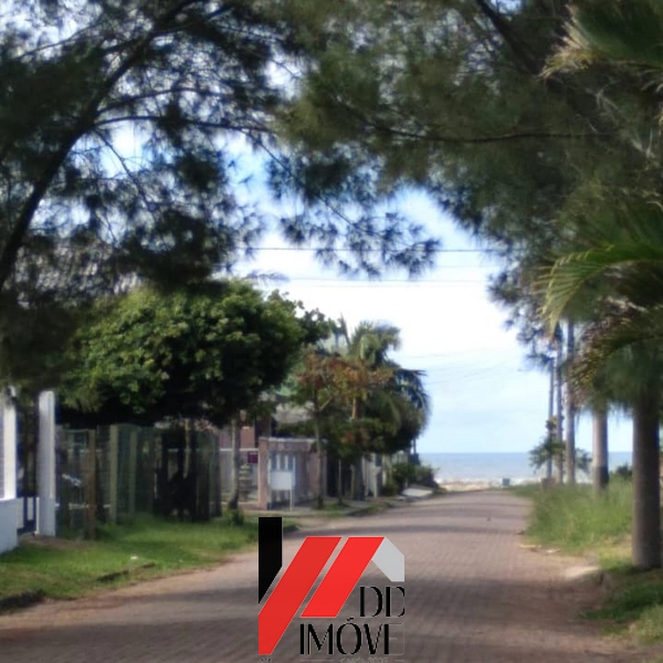 CASA A VENDA A UMA QUADRA DA PRAIA: 19ª foto da galeria de imagens do imóvel