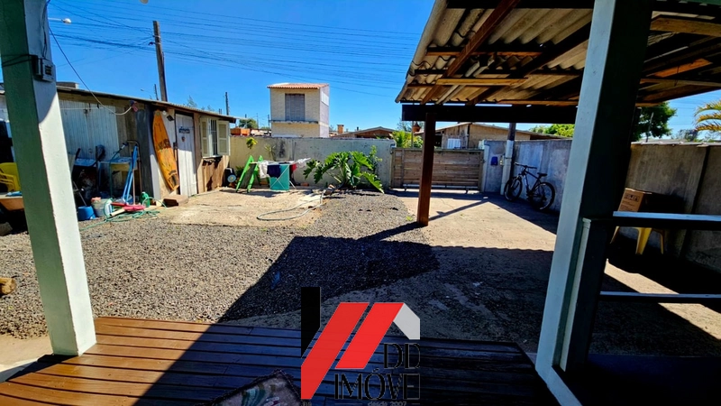 CASA COM PÁTIO AMPLO: 4ª foto da galeria de imagens do imóvel