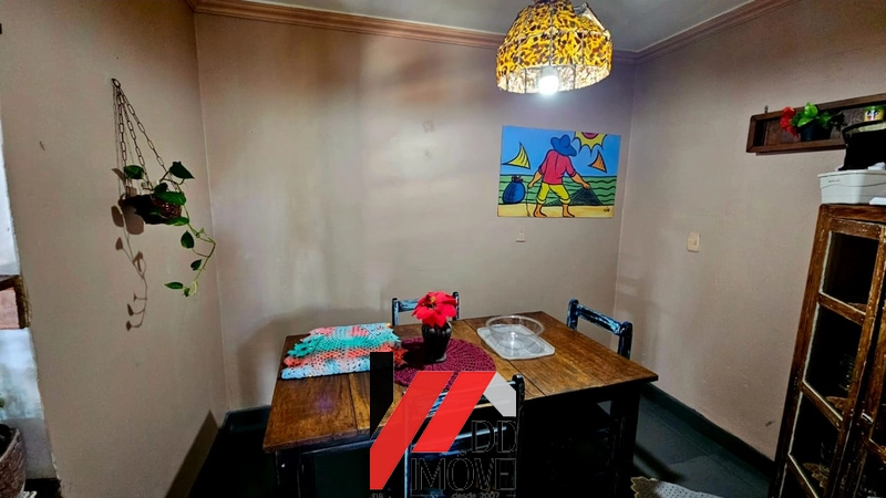 CASA COM PÁTIO AMPLO: 8ª foto da galeria de imagens do imóvel