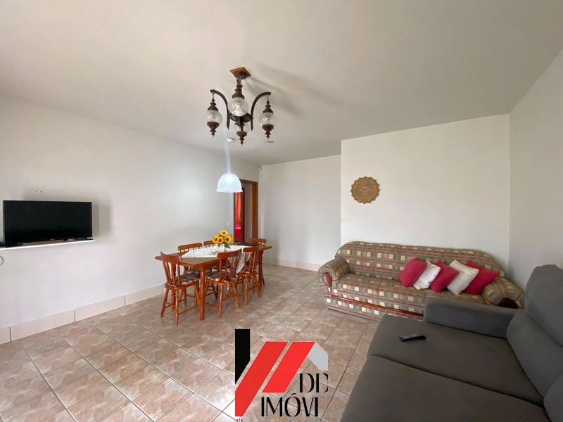 CASA COM 3 DORMITÓRIOS, DUAS QUADRAS DO MAR A VENDA!: 11ª foto da galeria de imagens do imóvel