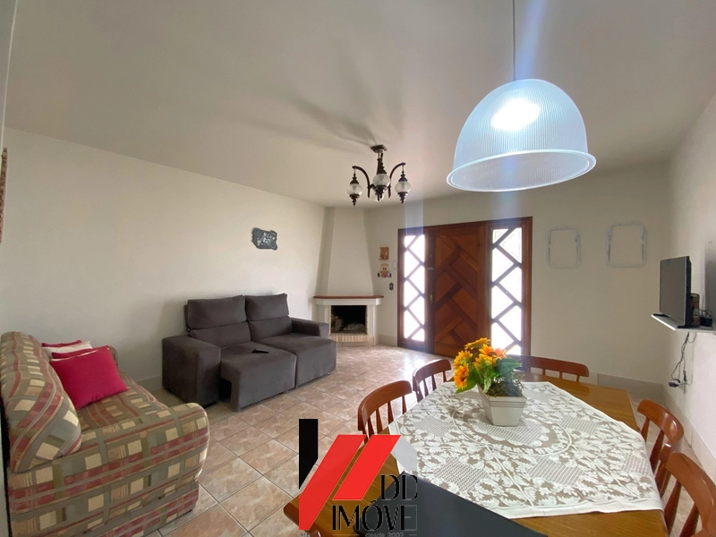 CASA COM 3 DORMITÓRIOS, DUAS QUADRAS DO MAR A VENDA!: 9ª foto da galeria de imagens do imóvel