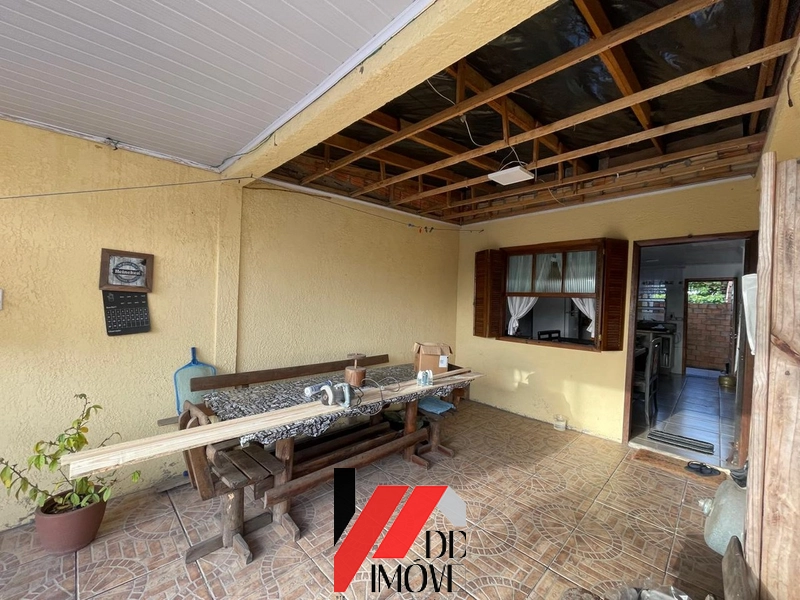 CASA EM TERRENO GRANDE A UMA QUADRA DA PARAGUASSU: 3ª foto da galeria de imagens do imóvel