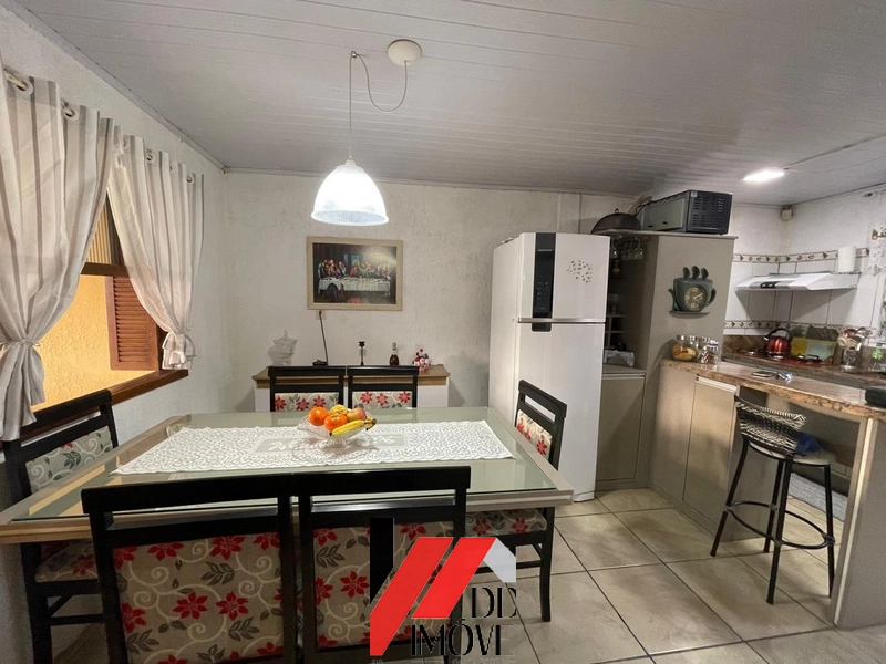 CASA EM TERRENO GRANDE A UMA QUADRA DA PARAGUASSU: 6ª foto da galeria de imagens do imóvel