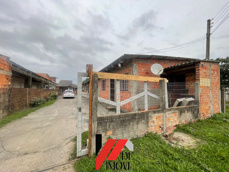 3 CASAS DE ALUGUEL NO MESMO PÁTIO: 1ª foto da galeria de imagens do imóvel