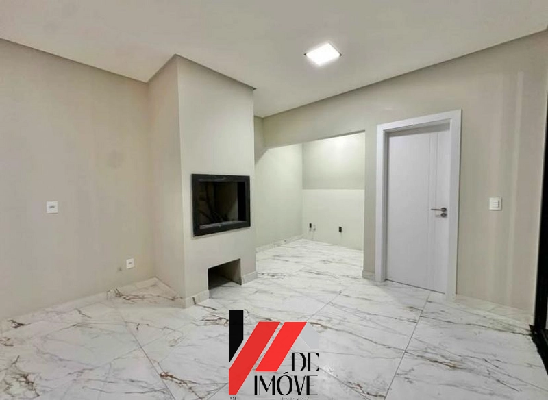 CASA COM FACHADA MODERNA A POUCOS PASSOS DO MAR!: 10ª foto da galeria de imagens do imóvel