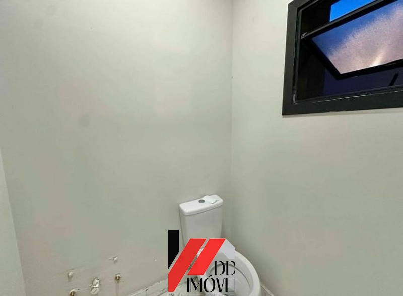 CASA COM FACHADA MODERNA A POUCOS PASSOS DO MAR!: 9ª foto da galeria de imagens do imóvel