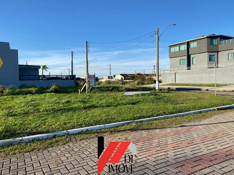 TERRENO MUITO BEM LOCALIZADO NA AVENIDA PRINCIPAL DO BAIRRO: 1ª foto da galeria de imagens do imóvel