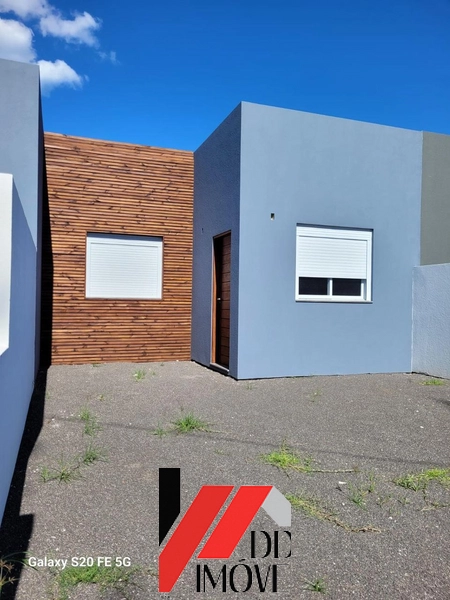 CASA À VENDA NA ZONA NORTE: 1ª foto da galeria de imagens do imóvel
