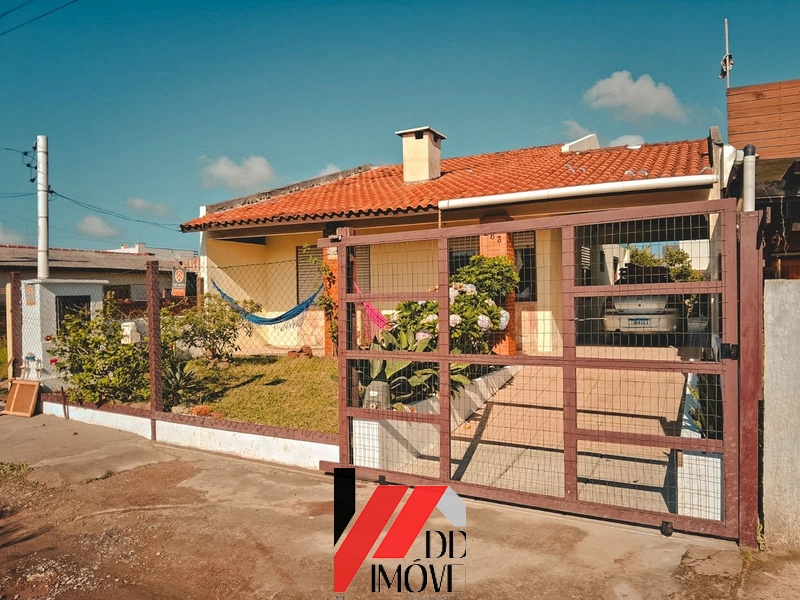 CASA A VENDA 150M DO MAR!: 1ª foto da galeria de imagens do imóvel