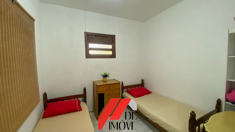 CASA A VENDA 150M DO MAR!: 2ª foto da galeria de imagens do imóvel