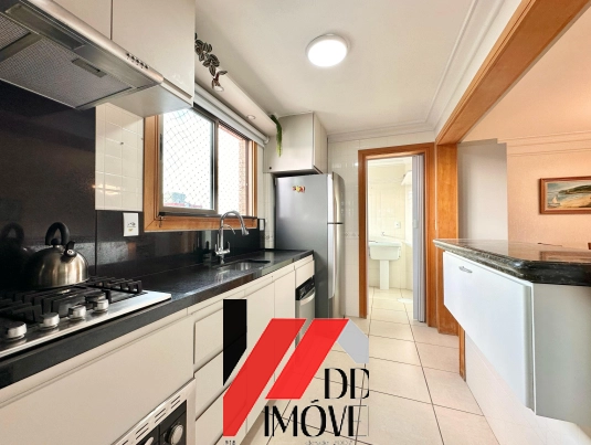 APARTAMENTO À VENDA COM VISTA ETERNA PARA MAR E PRAÇA - RARIDADE: 15ª foto da galeria de imagens do imóvel
