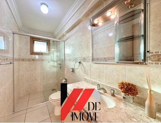 APARTAMENTO À VENDA COM VISTA ETERNA PARA MAR E PRAÇA - RARIDADE: 20ª foto da galeria de imagens do imóvel