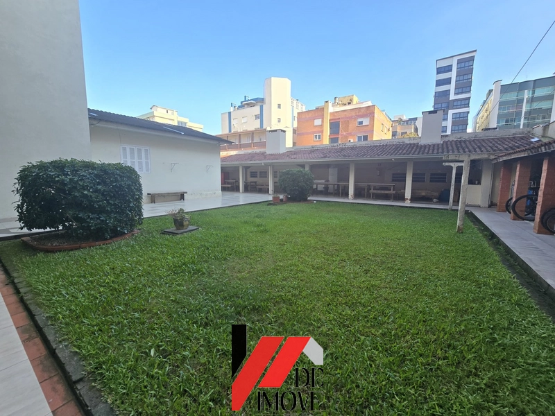 APARTAMENTO PRÓXIMO AO MAR: 3ª foto da galeria de imagens do imóvel