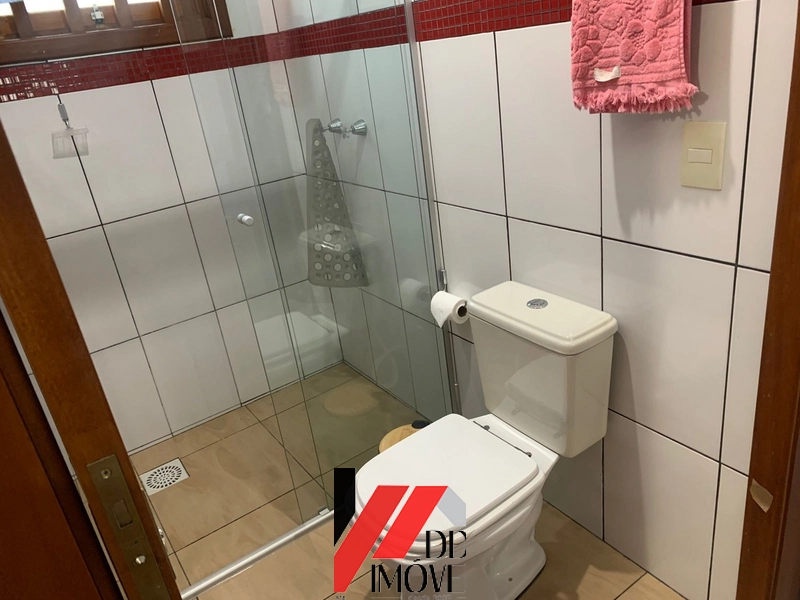CASA A VENDA COM 4 DORMITÓRIOS EM CAPÃO DA CANOA: 21ª foto da galeria de imagens do imóvel