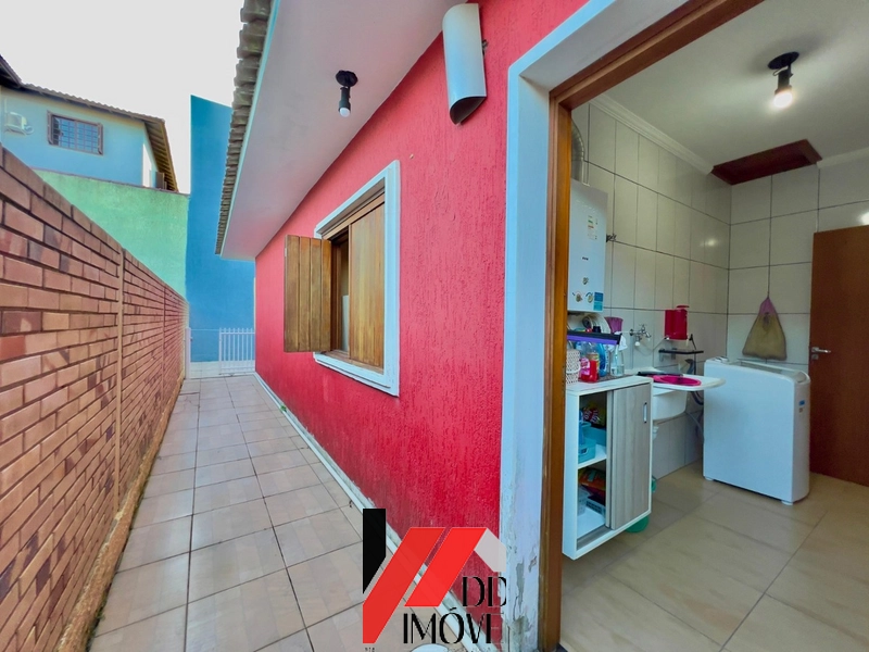 CASA A VENDA COM 4 DORMITÓRIOS EM CAPÃO DA CANOA: 9ª foto da galeria de imagens do imóvel