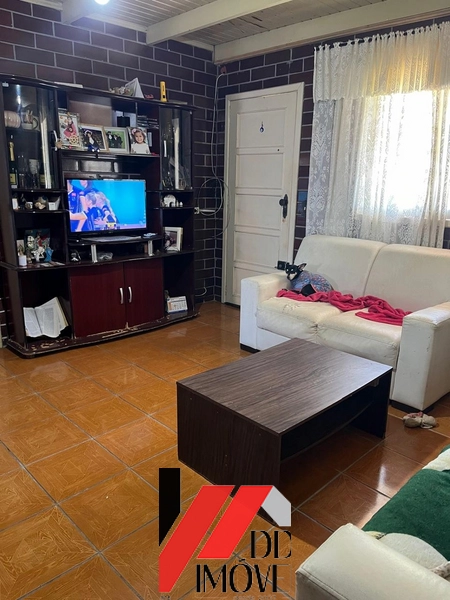 TERRENO COM TRES CASAS!: 1ª foto da galeria de imagens do imóvel