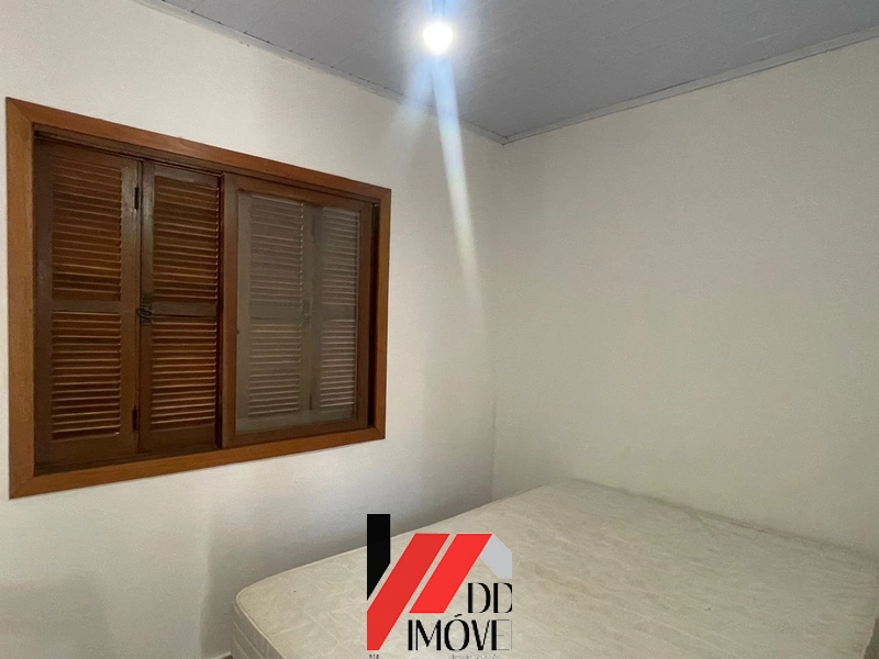 CASA EM TERRENO INTEIRO COM PISCINA: 15ª foto da galeria de imagens do imóvel