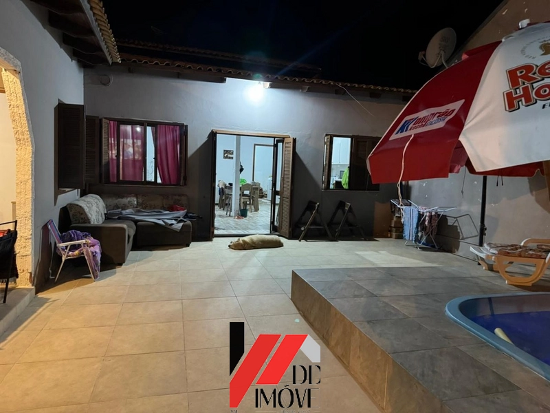 CASA EM TERRENO INTEIRO COM PISCINA: 18ª foto da galeria de imagens do imóvel