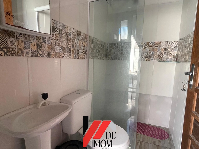 CASA EM TERRENO INTEIRO COM PISCINA: 17ª foto da galeria de imagens do imóvel