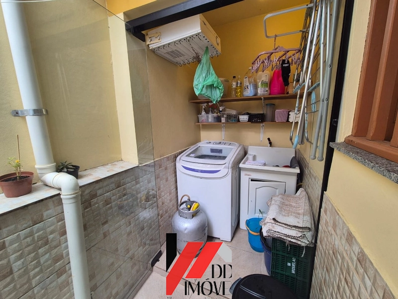 CASA DE ESQUINA A VENDA EM ÓTIMA LOCALIZAÇÃO!: 25ª foto da galeria de imagens do imóvel