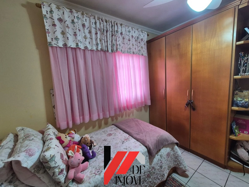 CASA DE ESQUINA A VENDA EM ÓTIMA LOCALIZAÇÃO!: 21ª foto da galeria de imagens do imóvel