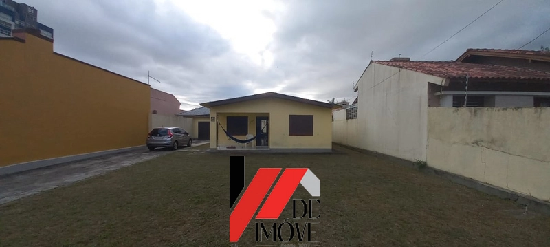 CASA ZONA NOVA – 2 QUADRA DO MAR: 1ª foto da galeria de imagens do imóvel