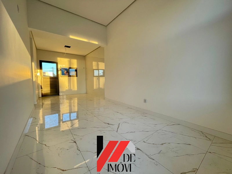 CASA A VENDA NO JARDIM BEIRA MAR PRÓXIMO A AV. CENTRAL: 2ª foto da galeria de imagens do imóvel