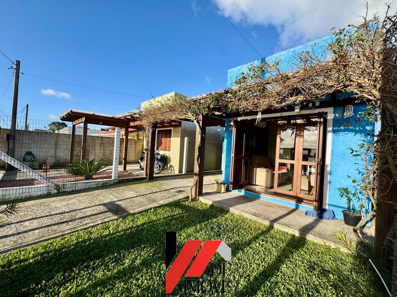 Casa com pátio fechado: 1ª foto da galeria de imagens do imóvel