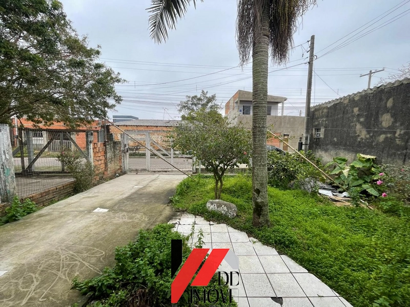 CASA EM TERRENO INTEIRO: 2ª foto da galeria de imagens do imóvel